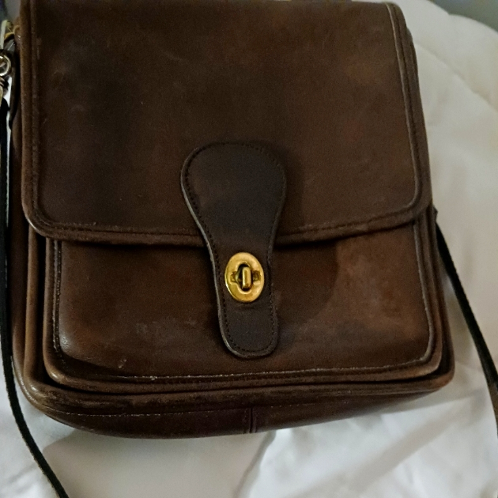 Vintage 1985 crossbody coach purse